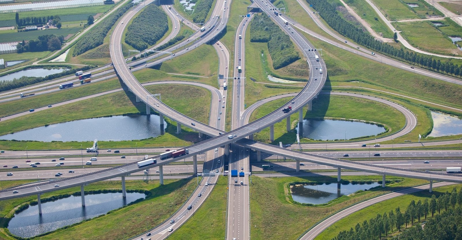 Intersection of several freeways with multiple overpasses